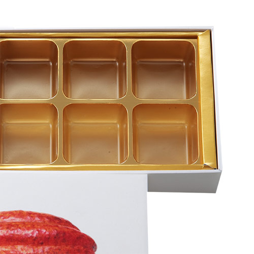 貼り箱（チョコ6個用・金トレー付き）