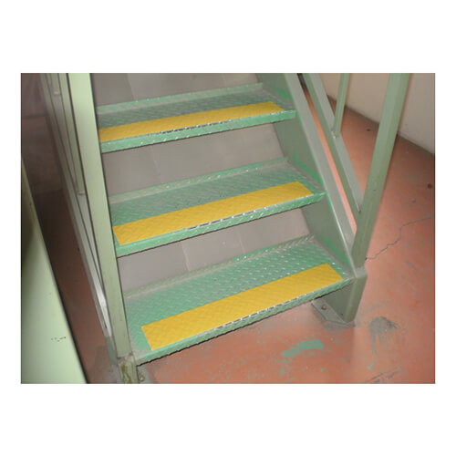 【廃番商品】滑り止めテープ150mm×610mm 白 【NCA ノンスリップテープ(標準タイプ) (1箱5枚入り) 白】