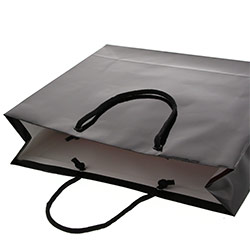 手提げ紙袋（黒・ツヤあり・幅330×マチ100×高さ300mm