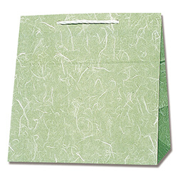 手提げ紙袋（雲竜　緑・口折PP紐・幅300×マチ210×高さ310mm）